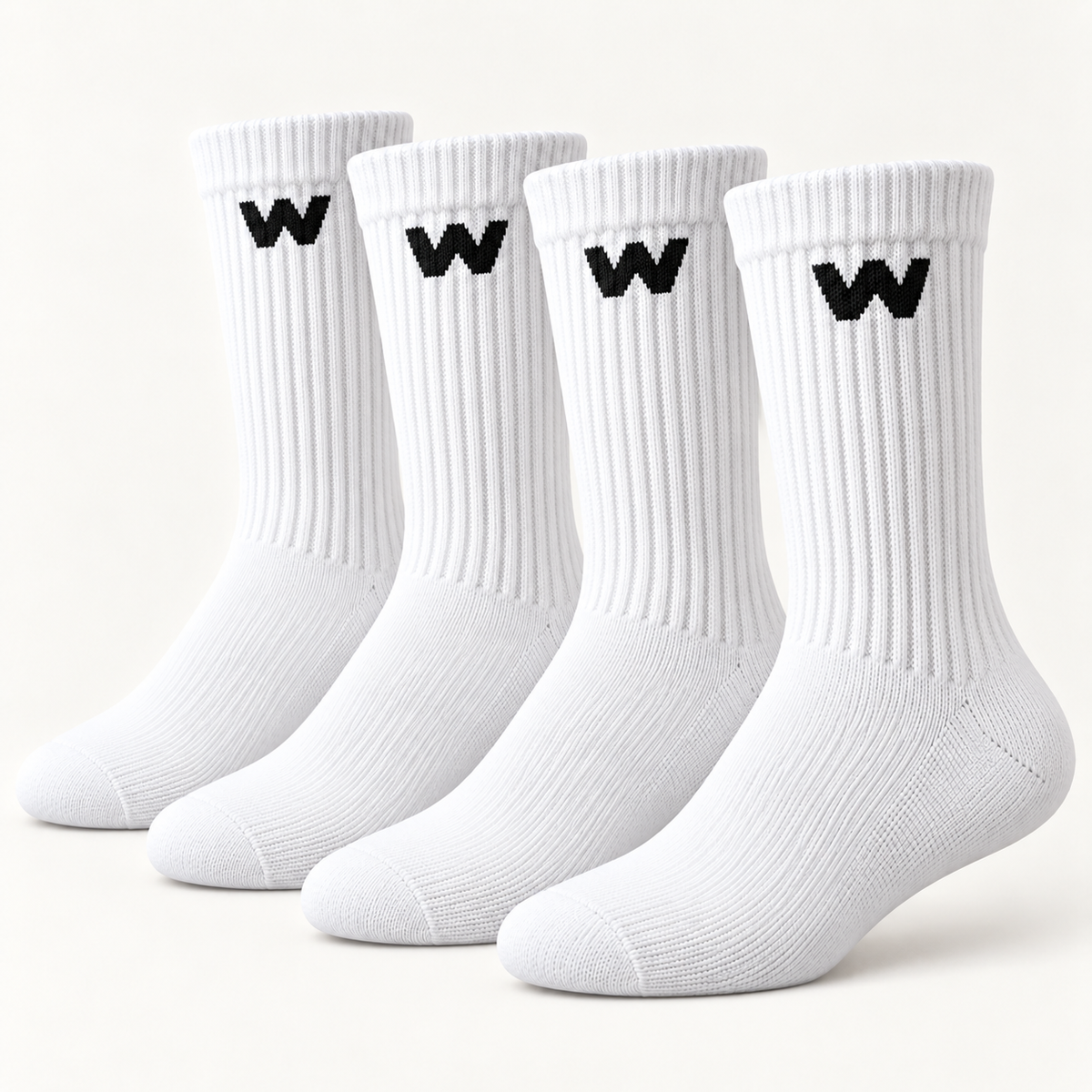 WODDY’S Tennissocken in Weiß mit W-Logo – Produktmotiv zum 4er-Pack